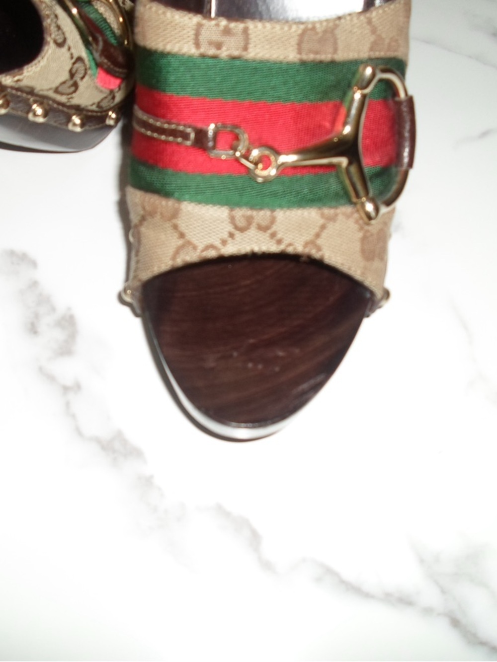 Gucci Brown GG Canvas Wood Platform Slides with Red and Green Web - Picture 5 of 16